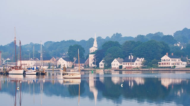 sailing in connecticut